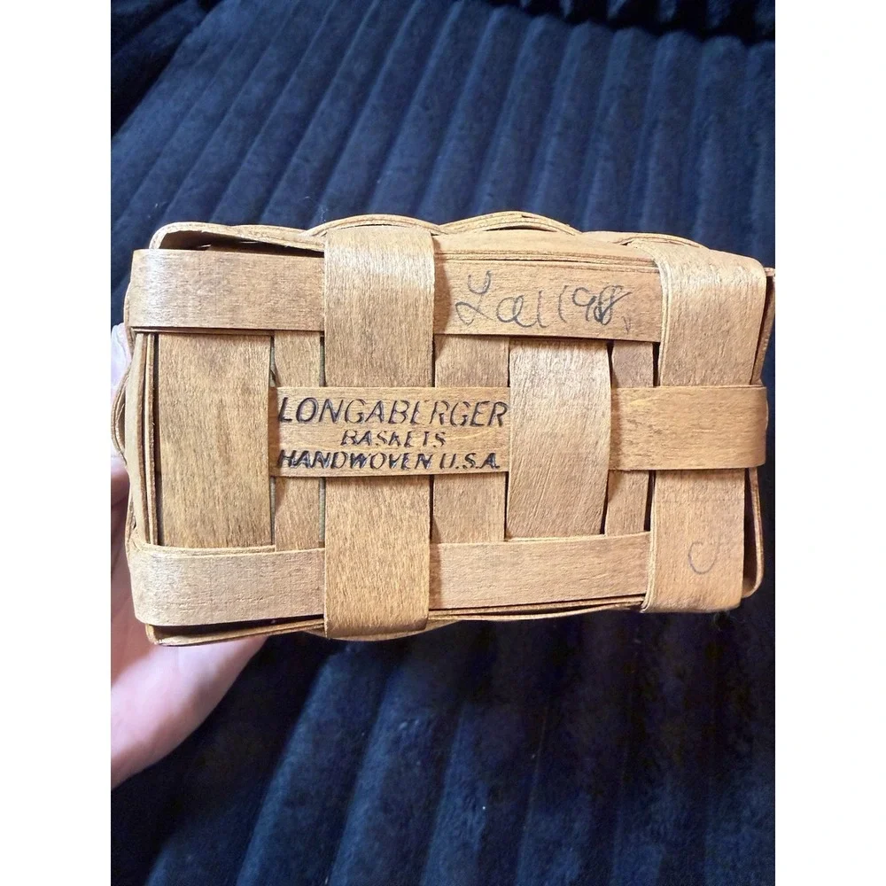 LONGABERGER 1988 Small Basket With Fabric Liner Excellent Condition 6